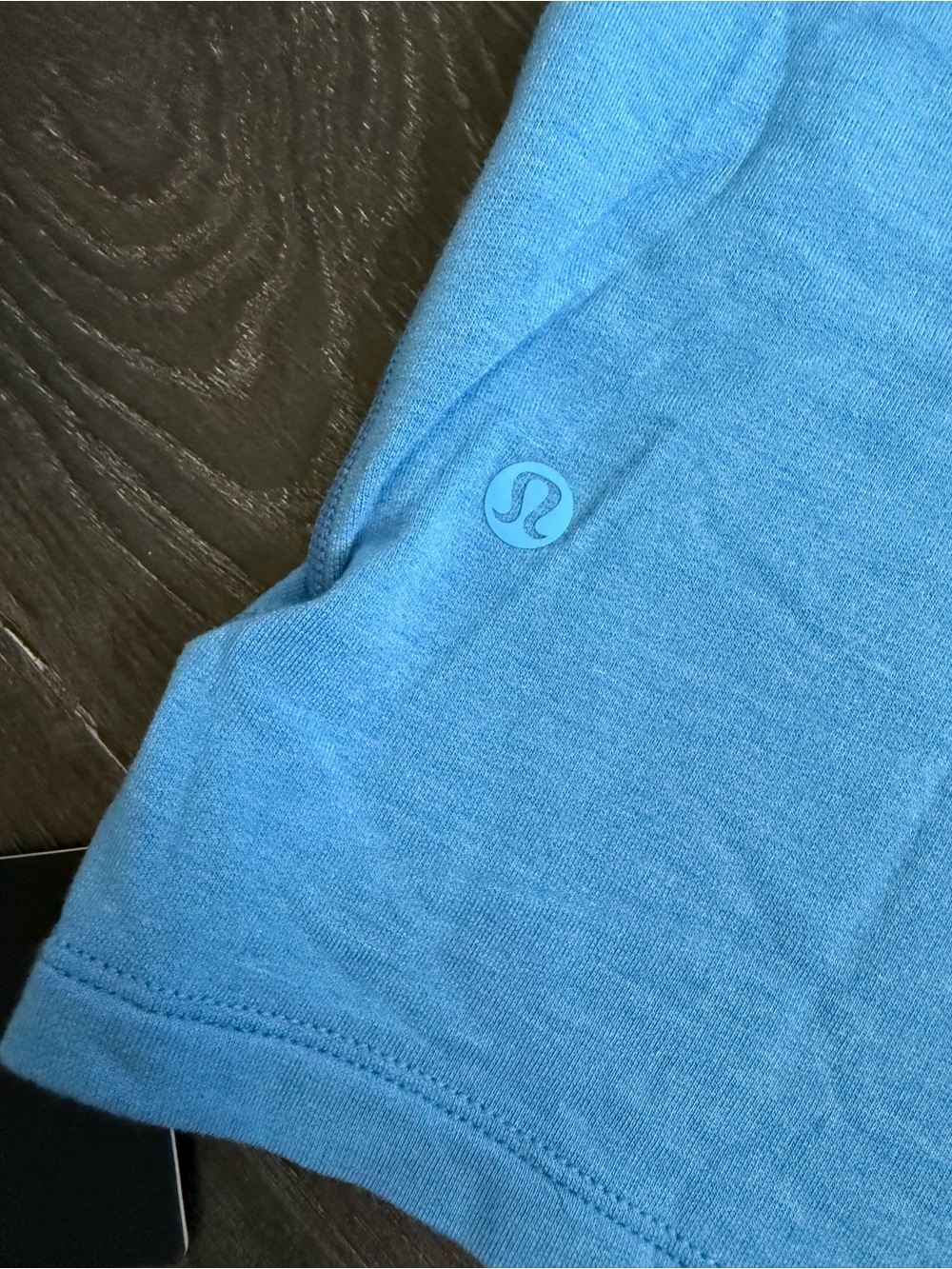 NWT Lululemon Men’s BeCalm Relaxed-Fit T-Shirt in Heathered Ocean Wave - XS - Picture 5 of 9